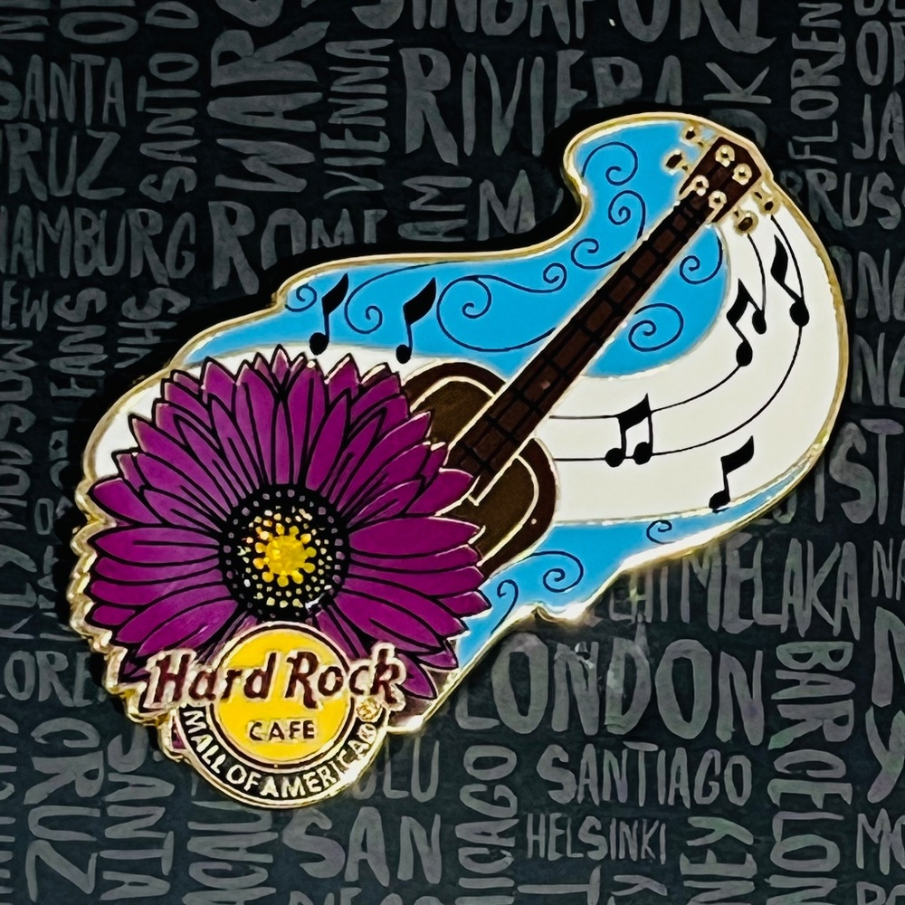 NEW (NIP) Hard Rock Cafe Pin Limited Edition